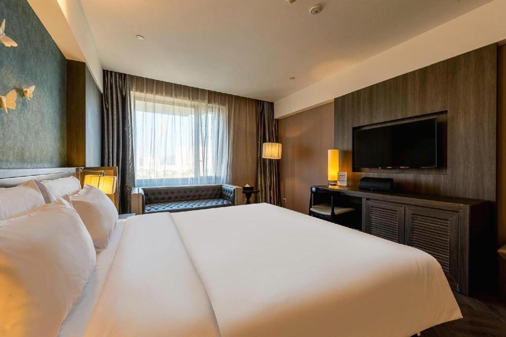 Crystal Orange Hotel Guangzhou Taojin Branch Экстерьер фото