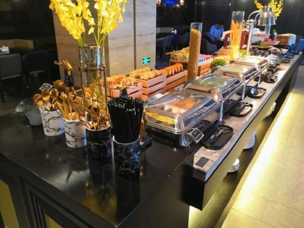 Crystal Orange Hotel Guangzhou Taojin Branch Экстерьер фото