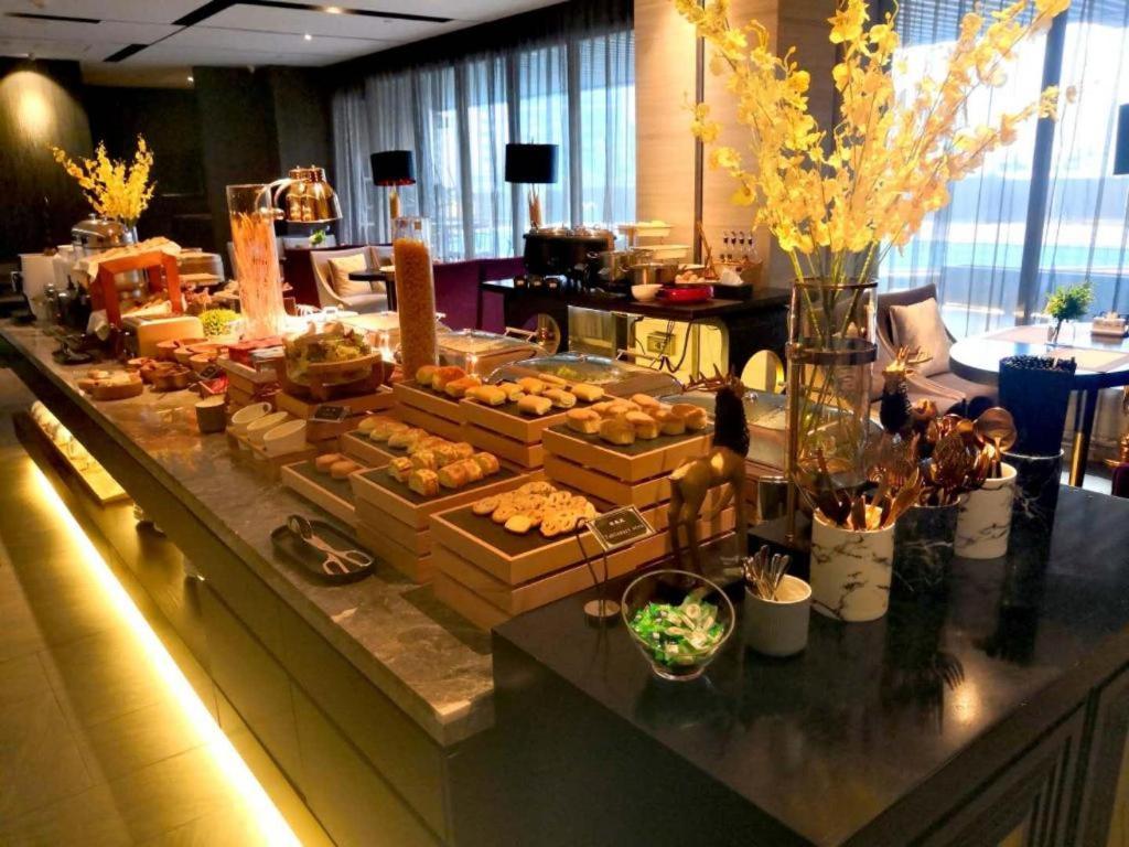 Crystal Orange Hotel Guangzhou Taojin Branch Экстерьер фото